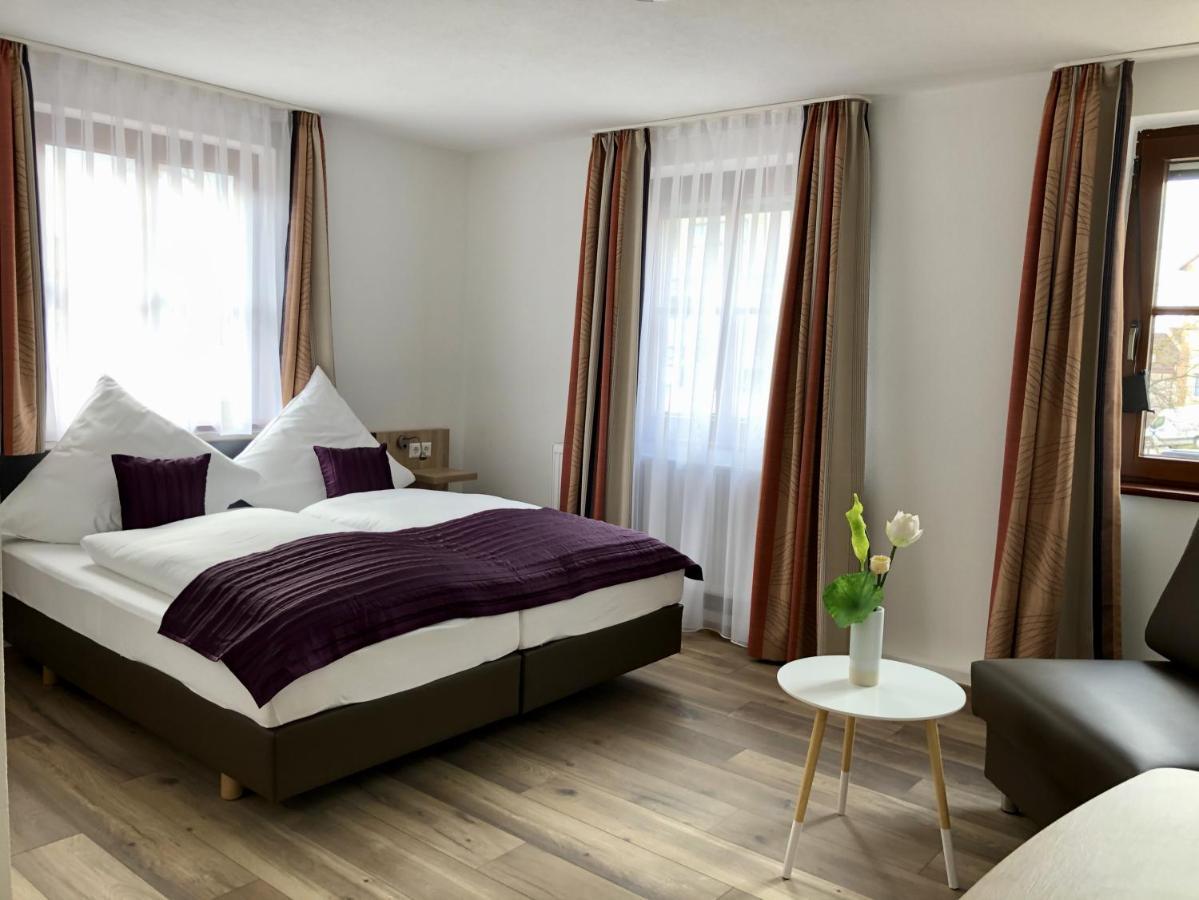A Lotus Hotel 뵈브링엔 외부 사진